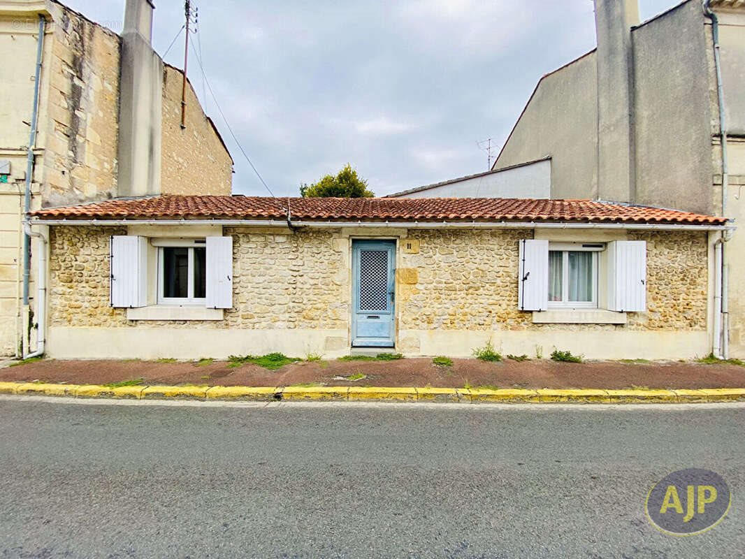 Maison à vendre, 133m², Lesparre-Médoc