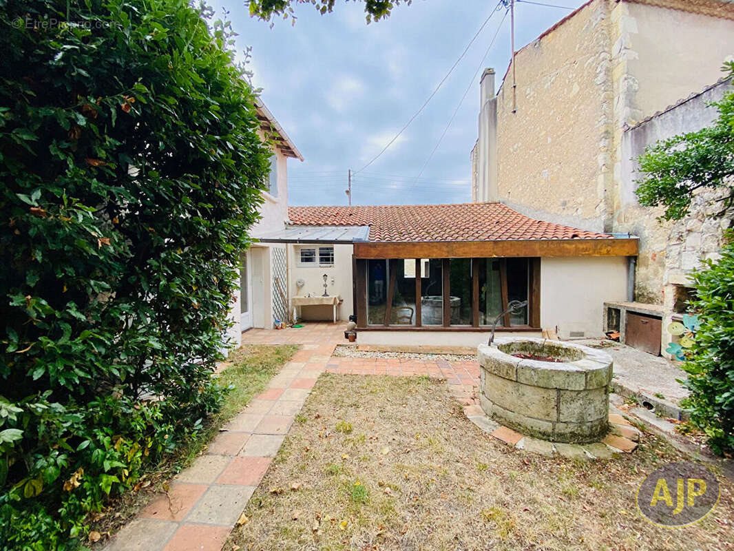 Maison à vendre, 133m², Lesparre-Médoc