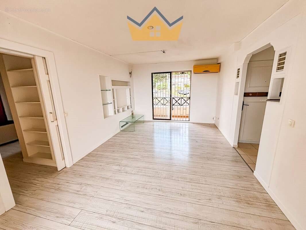 Appartement à vendre, 79m², Fort-de-France