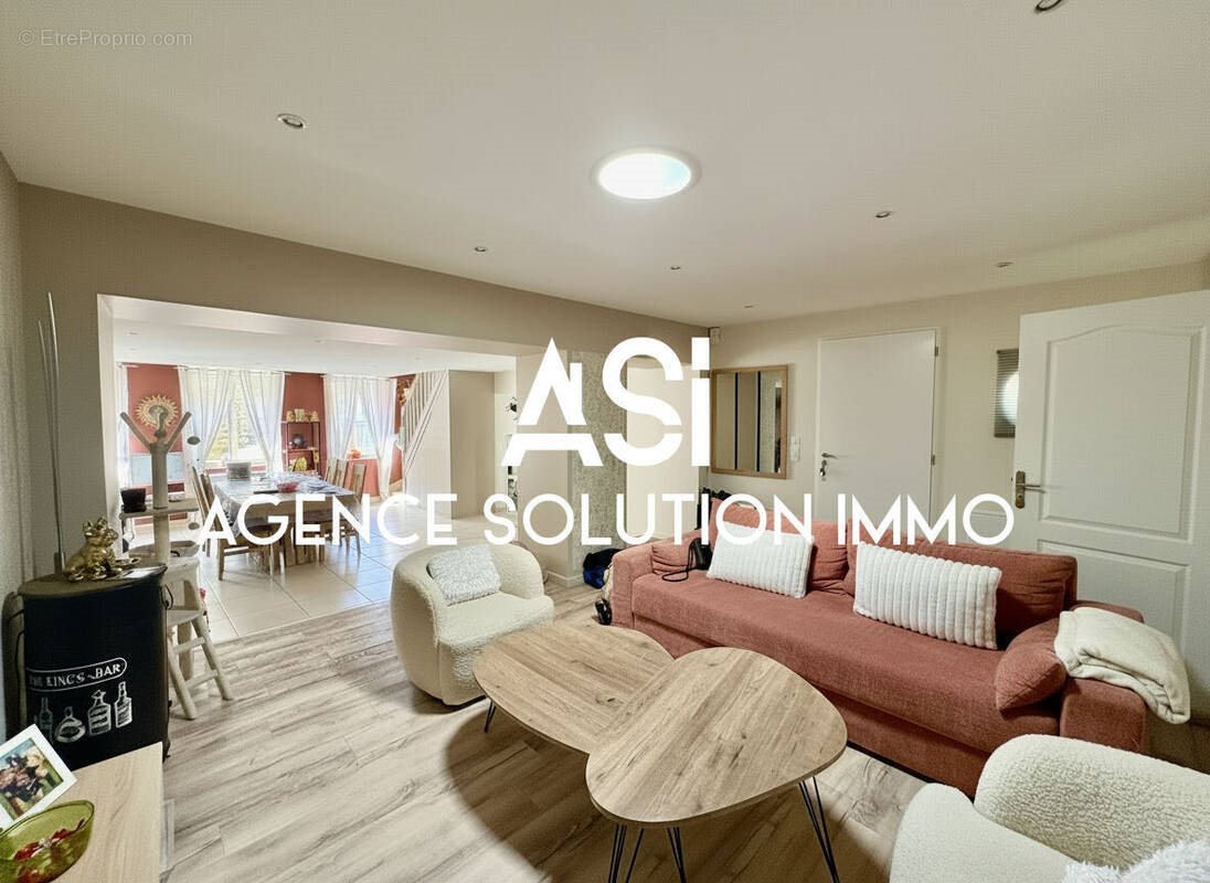 Maison à vendre, 125m², Commer