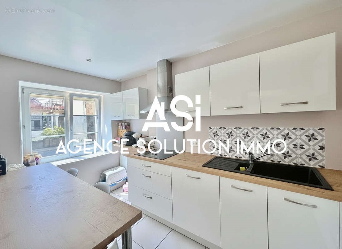 Maison à vendre, 125m², Commer