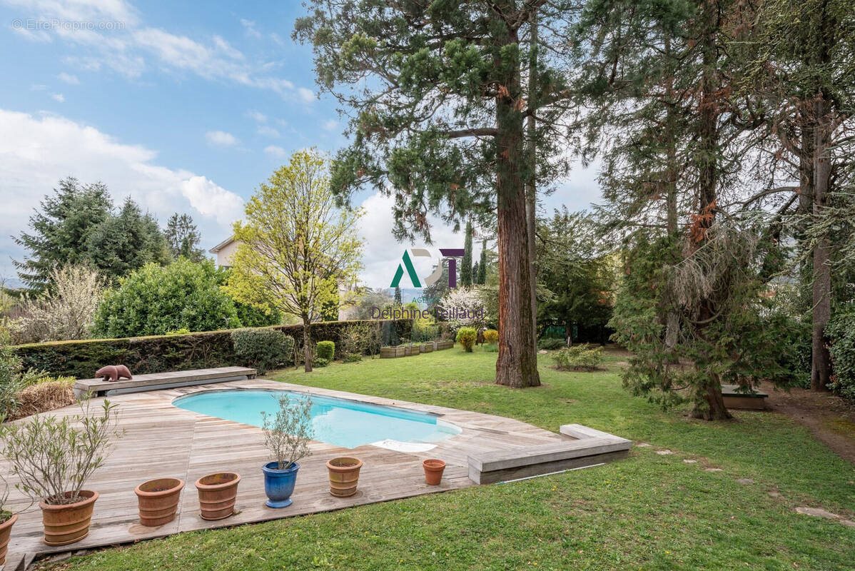 Maison à vendre, 253m², Corenc