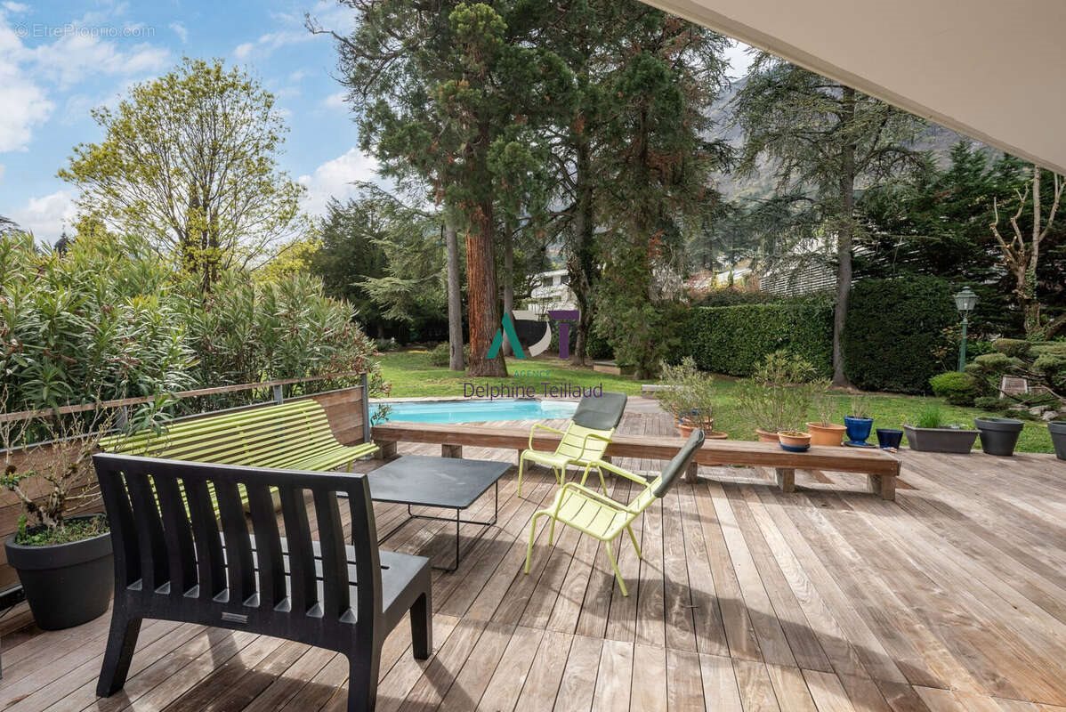 Maison à vendre, 253m², Corenc