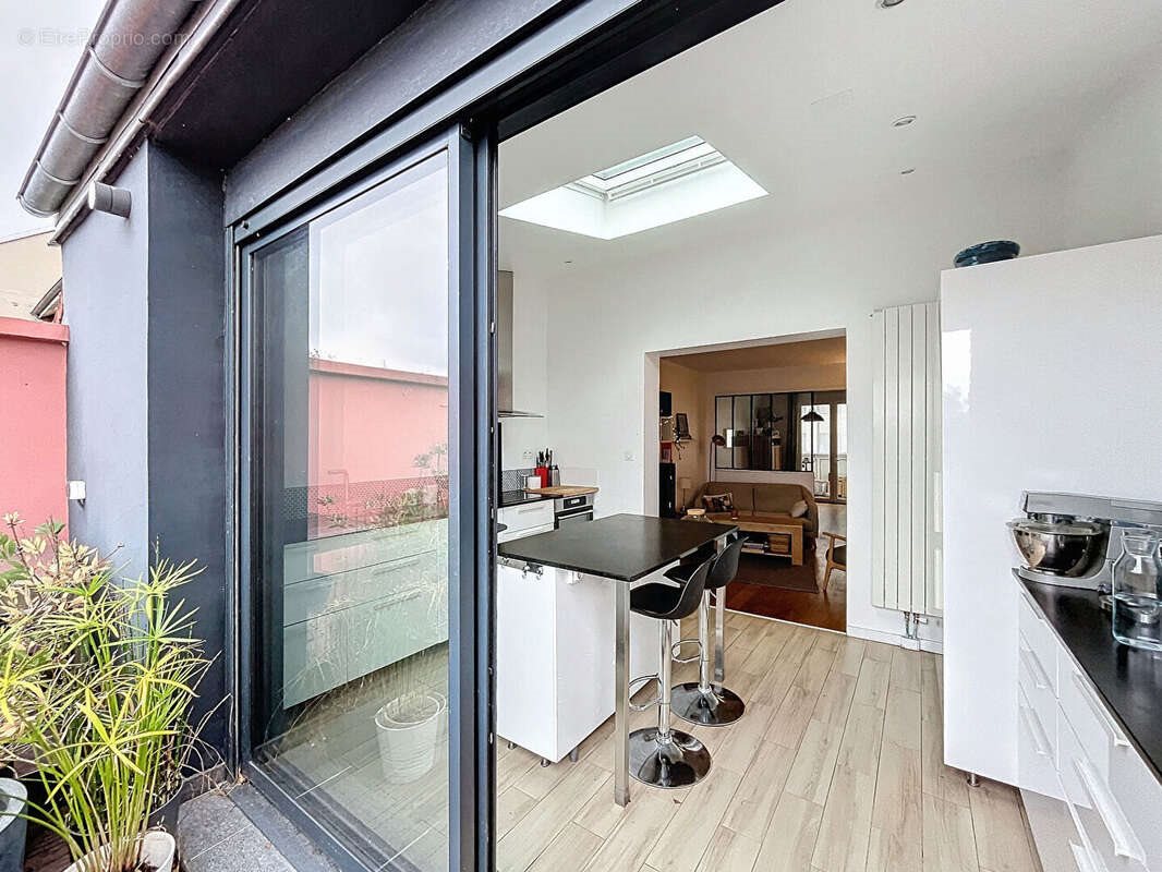 Maison à vendre, 135m², Suresnes