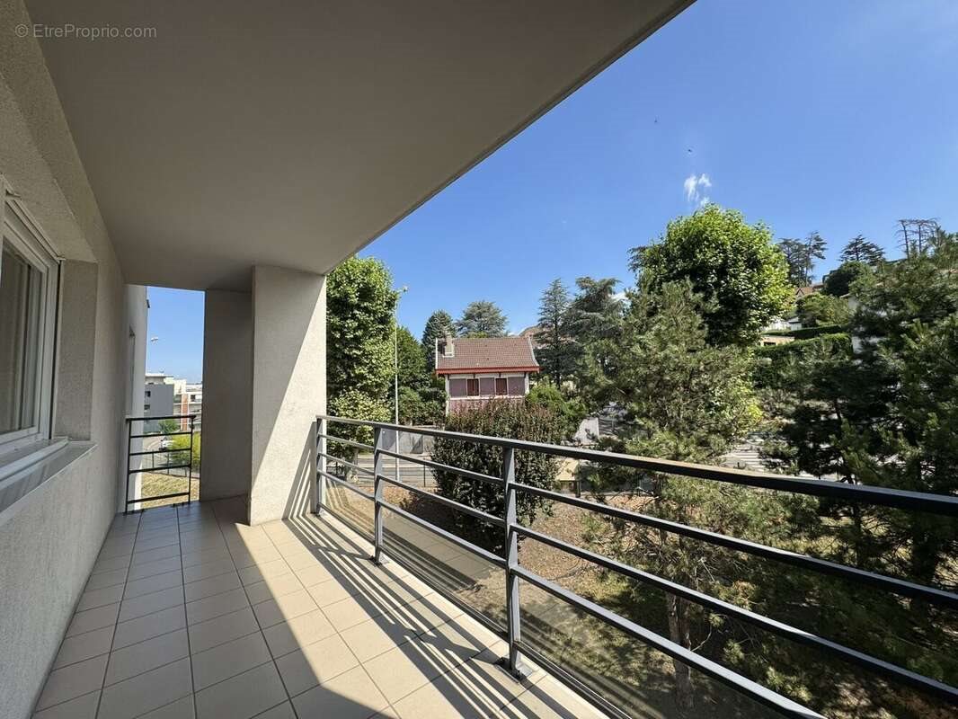 Appartement à vendre, 69m², Saint-Priest-en-Jarez