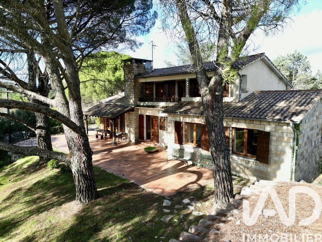 Maison à vendre, 155m², Aubenas