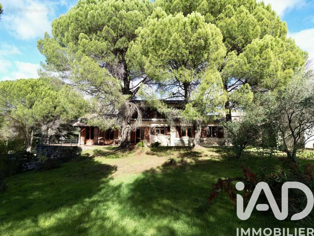 Maison à vendre, 155m², Aubenas