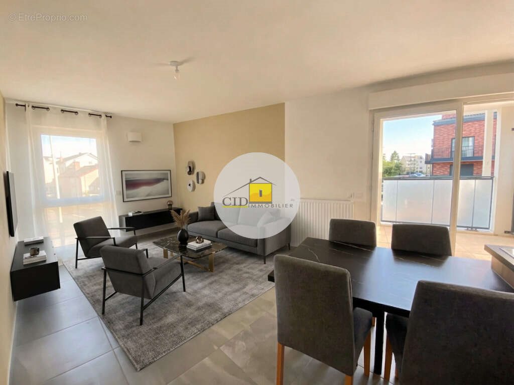 Appartement à vendre, 57m², Vénissieux