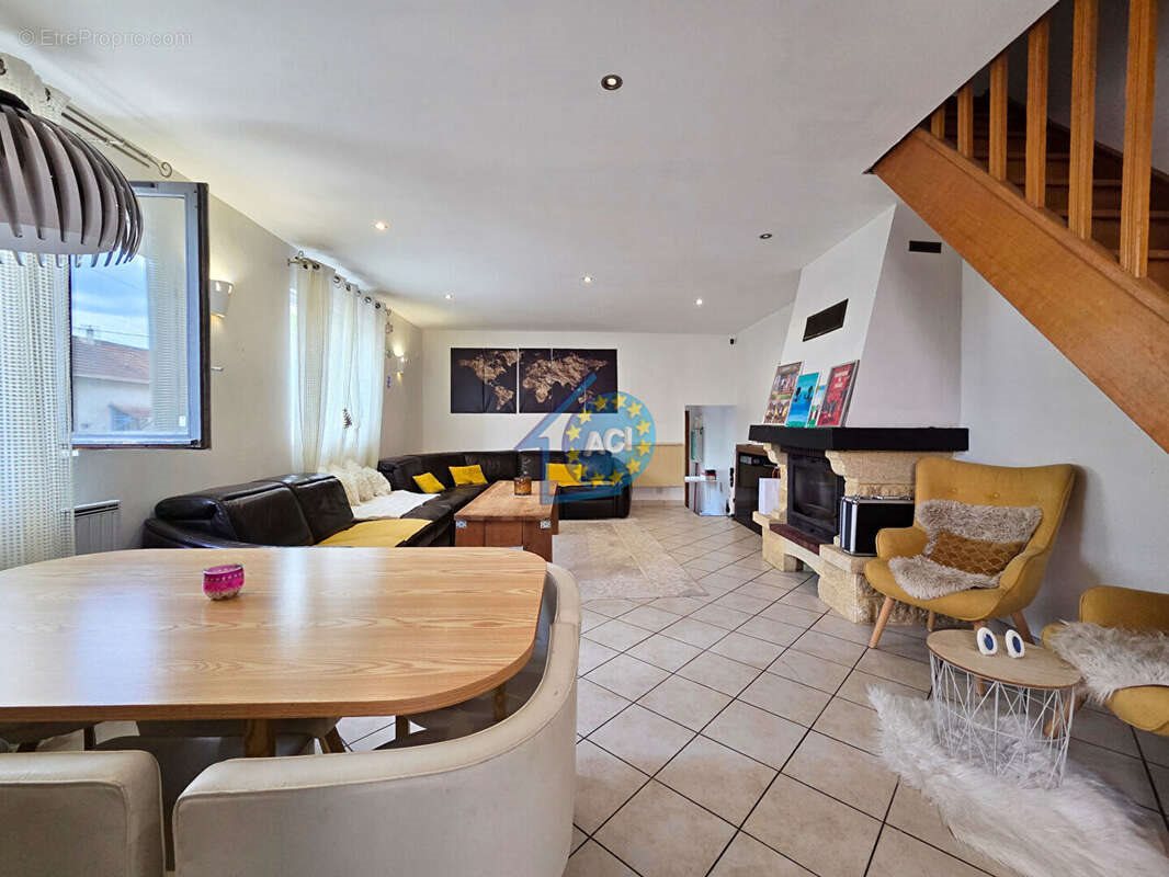 Maison à vendre, 152m², Follainville-Dennemont