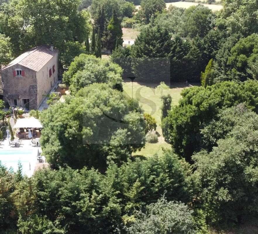 Maison à vendre, 360m², Lambesc