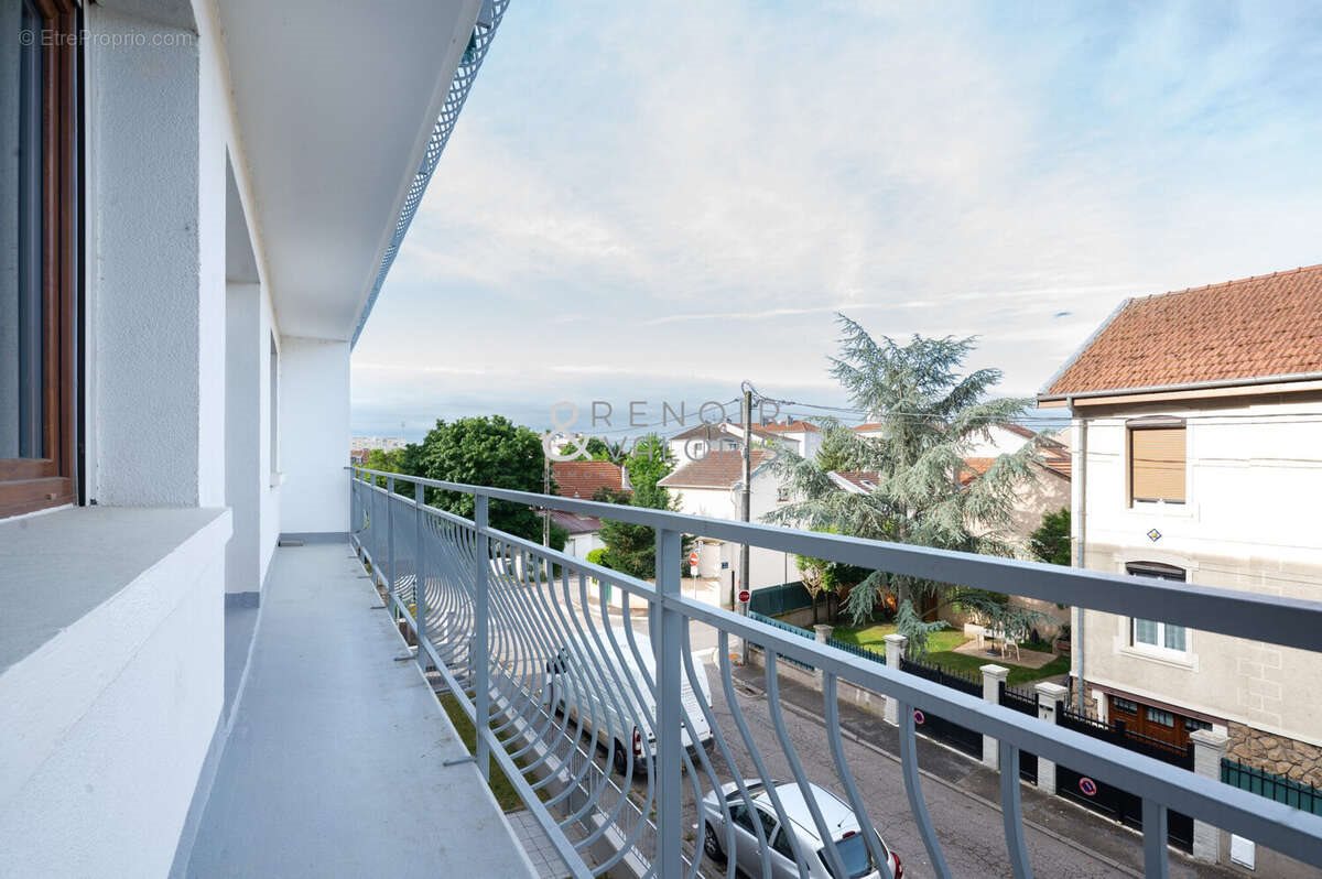 Appartement à vendre, 104m², Saint-Max