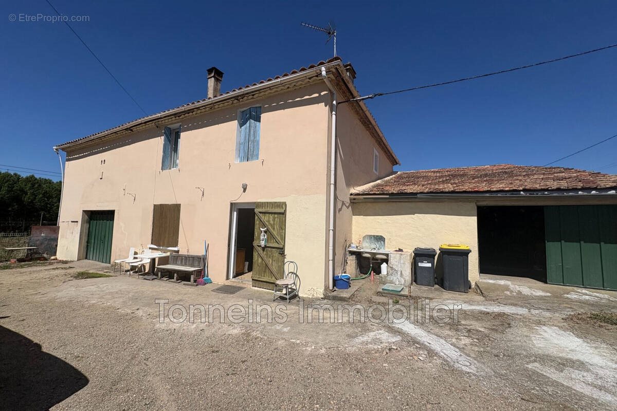 Maison à vendre, 120m², Sainte-Bazeille