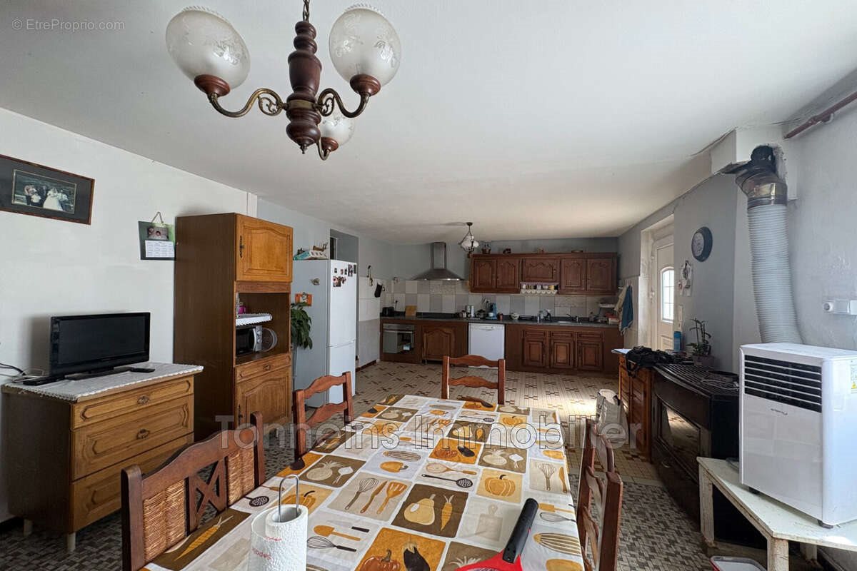 Maison à vendre, 120m², Sainte-Bazeille