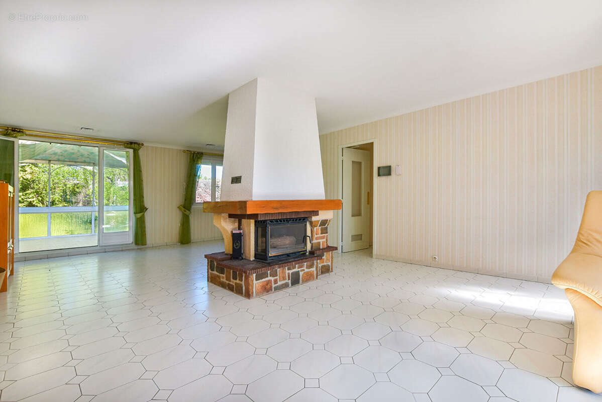 Maison à vendre, 197m², Guignes