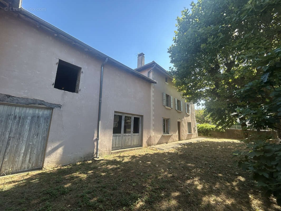 Maison à vendre, 145m², Assieu