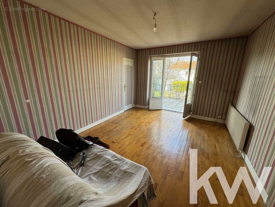 Maison à vendre, 268m², Le Cendre