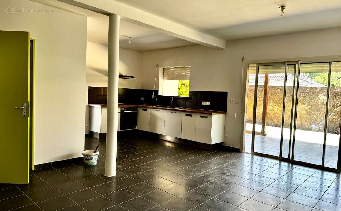 Maison à vendre, 98m², Cayenne