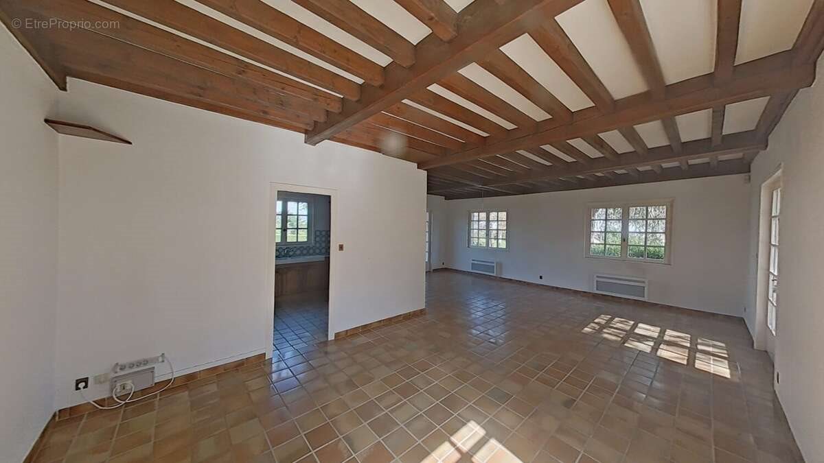 Maison à vendre, 225m², Saint-Just-Saint-Rambert