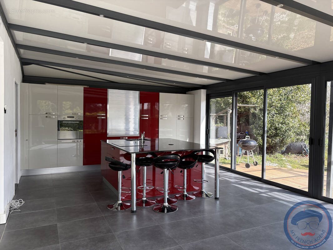 Maison à vendre, 170m², Rochecorbon