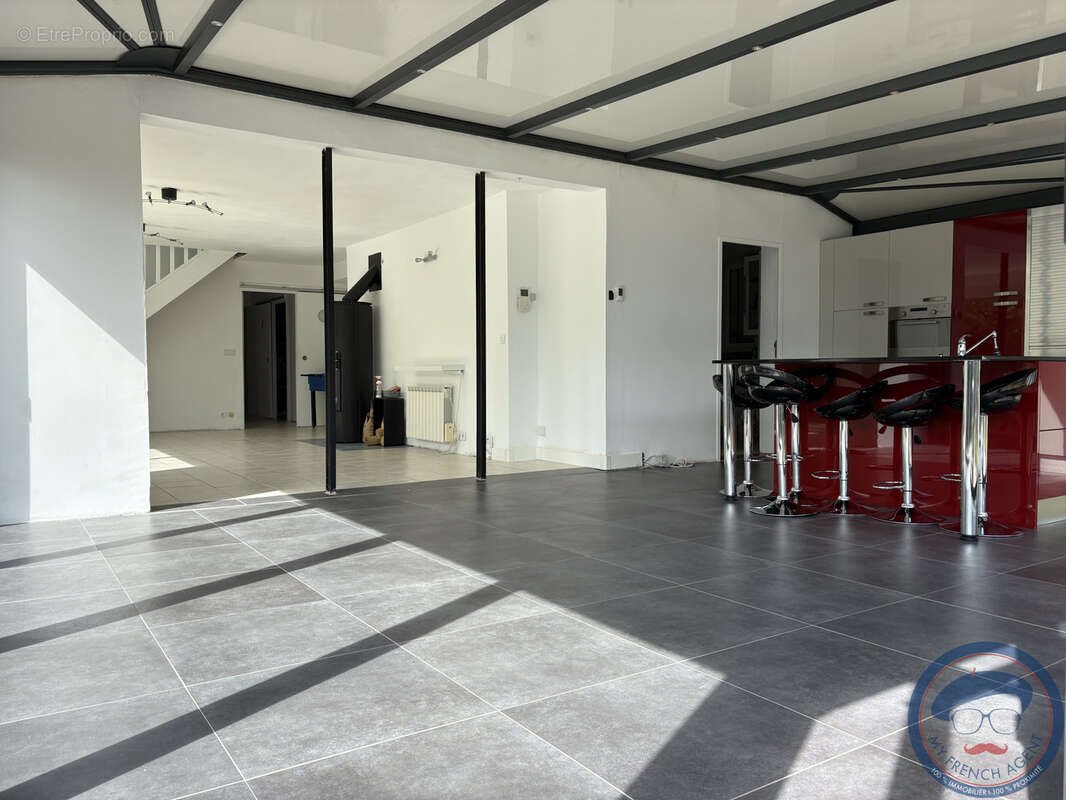 Maison à vendre, 170m², Rochecorbon