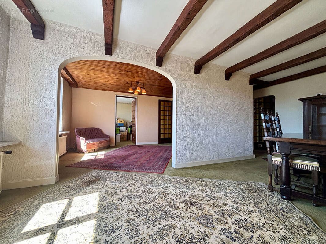 Maison à vendre, 151m², Uckange
