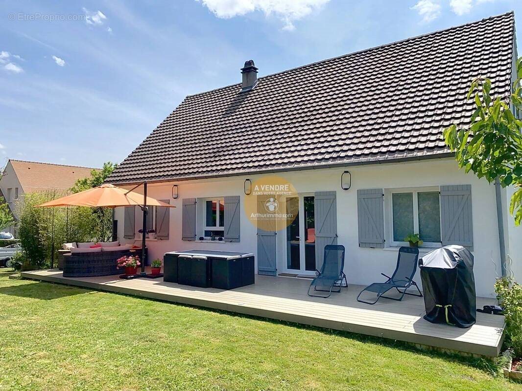 Maison à vendre, 155m², Lamorlaye