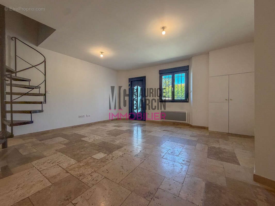 Appartement à vendre, 69m², Carpentras