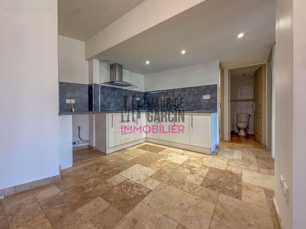 Appartement à vendre, 69m², Carpentras