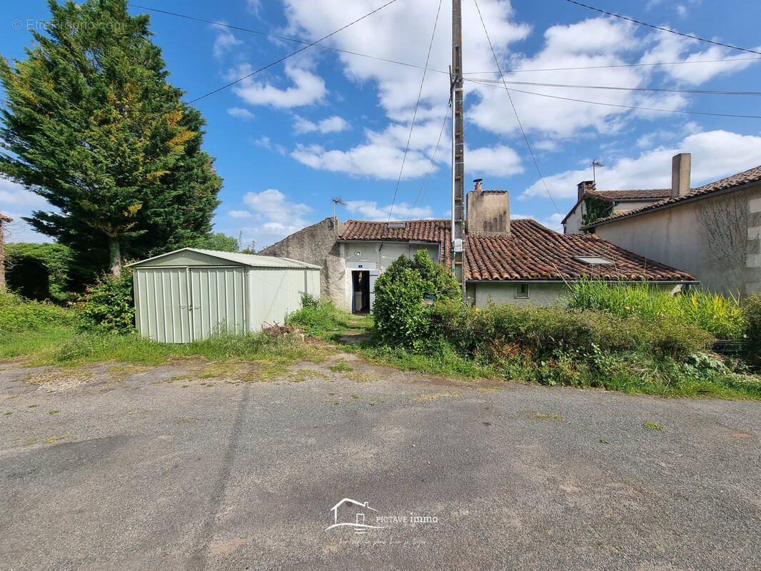 Maison à vendre, 42m², Vasles