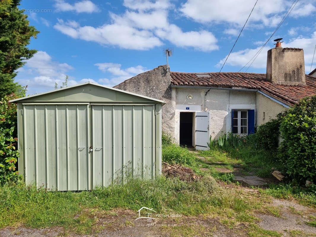 Maison à vendre, 42m², Vasles