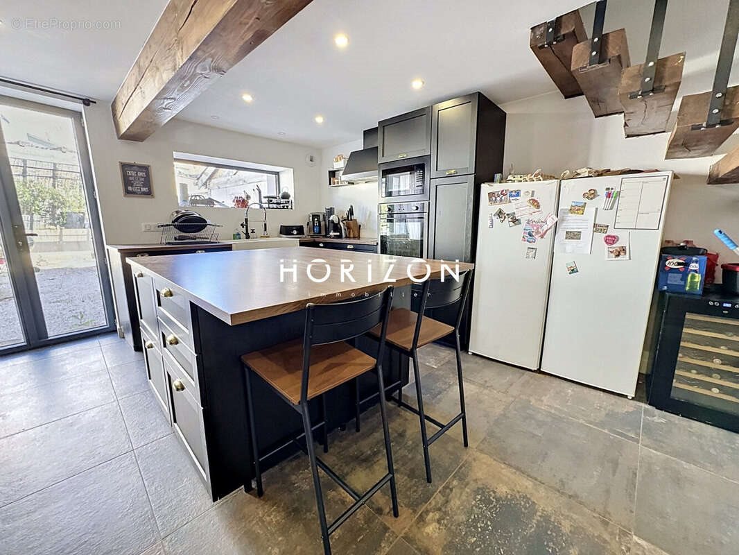 Maison à vendre, 91m², Corcelles-en-Beaujolais
