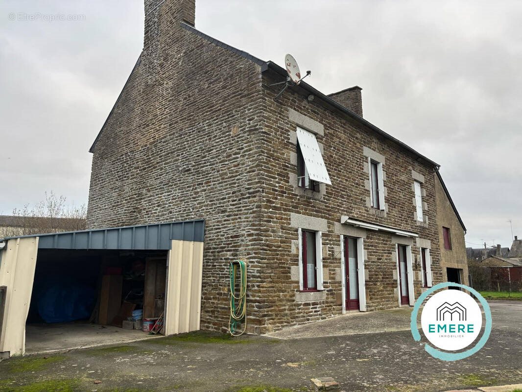Maison à vendre, 150m², Saint-Hilaire-du-Harcouët
