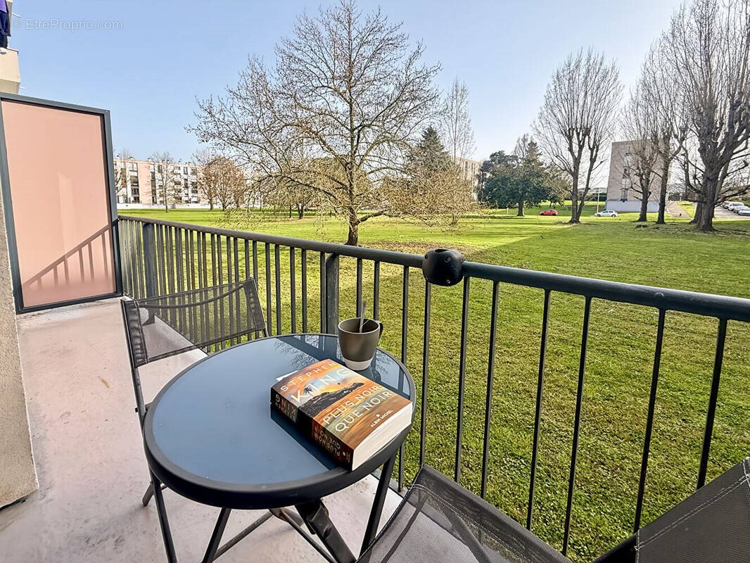Appartement à vendre, 66m², Pessac