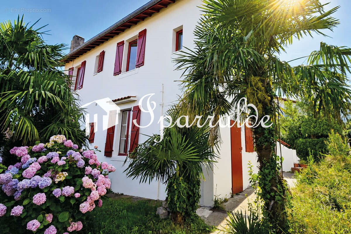 Appartement à vendre, 74m², Hendaye