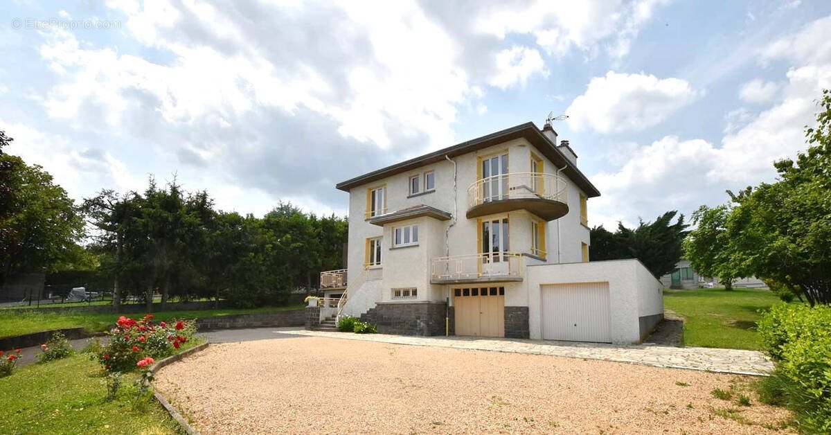 Maison à vendre, 206m², Romagnat