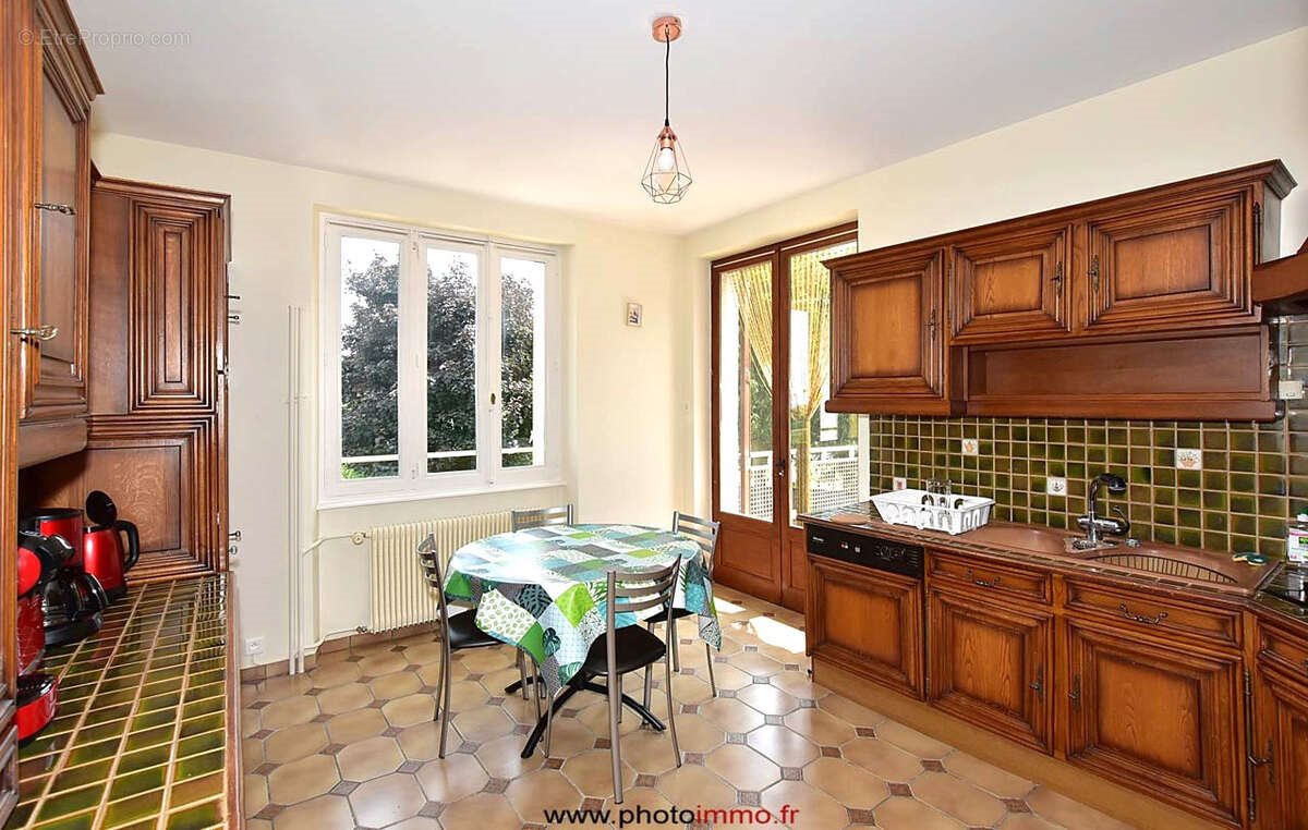 Maison à vendre, 206m², Romagnat