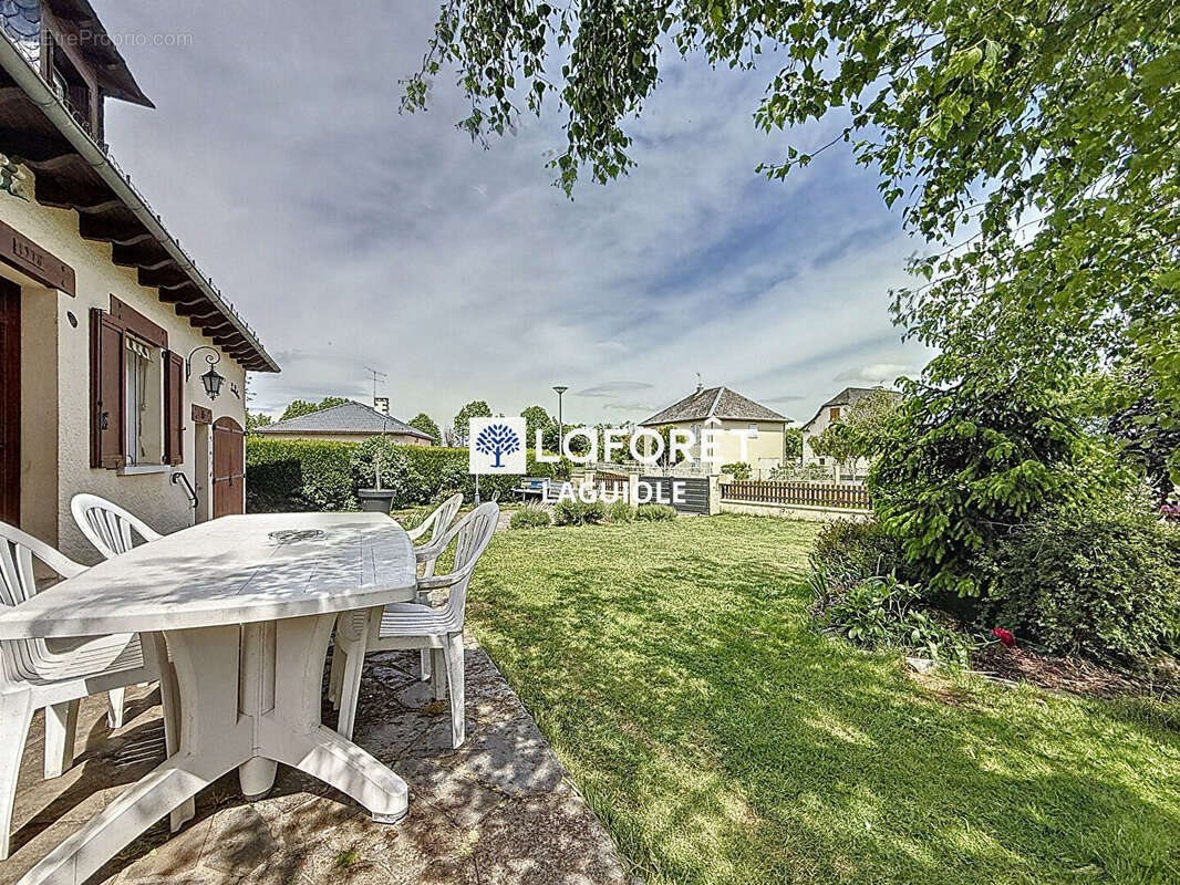 Maison à vendre, 117m², Thérondels
