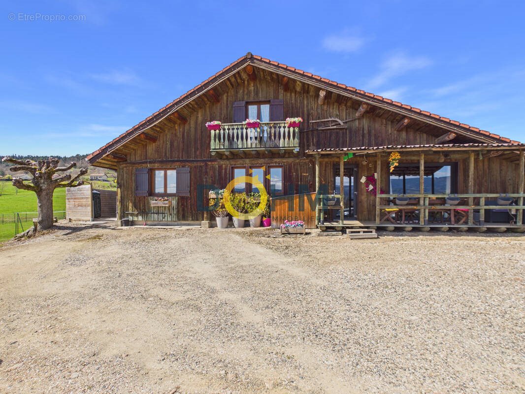 Maison à vendre, 163m², Saint-Ferréol-des-Côtes