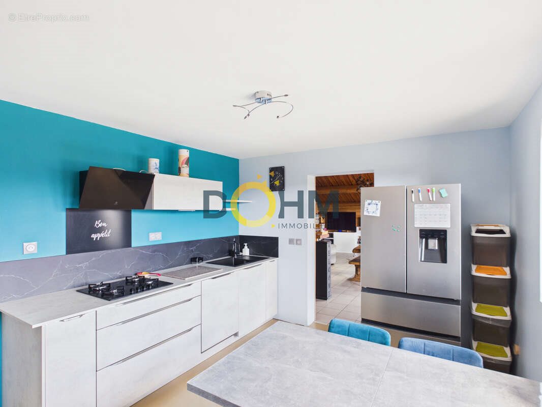 Maison à vendre, 163m², Saint-Ferréol-des-Côtes