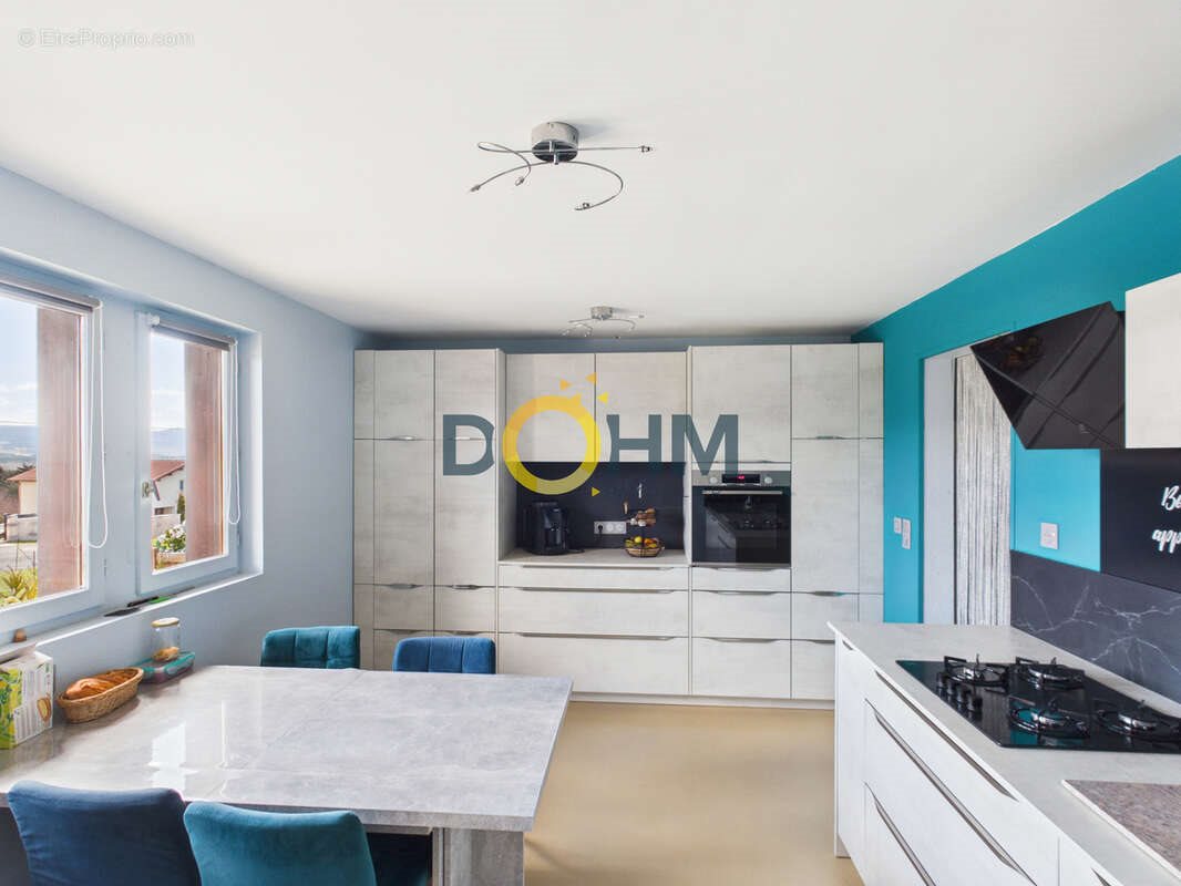 Maison à vendre, 163m², Saint-Ferréol-des-Côtes