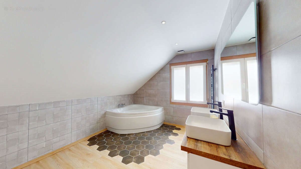 Maison à vendre, 139m², Charquemont