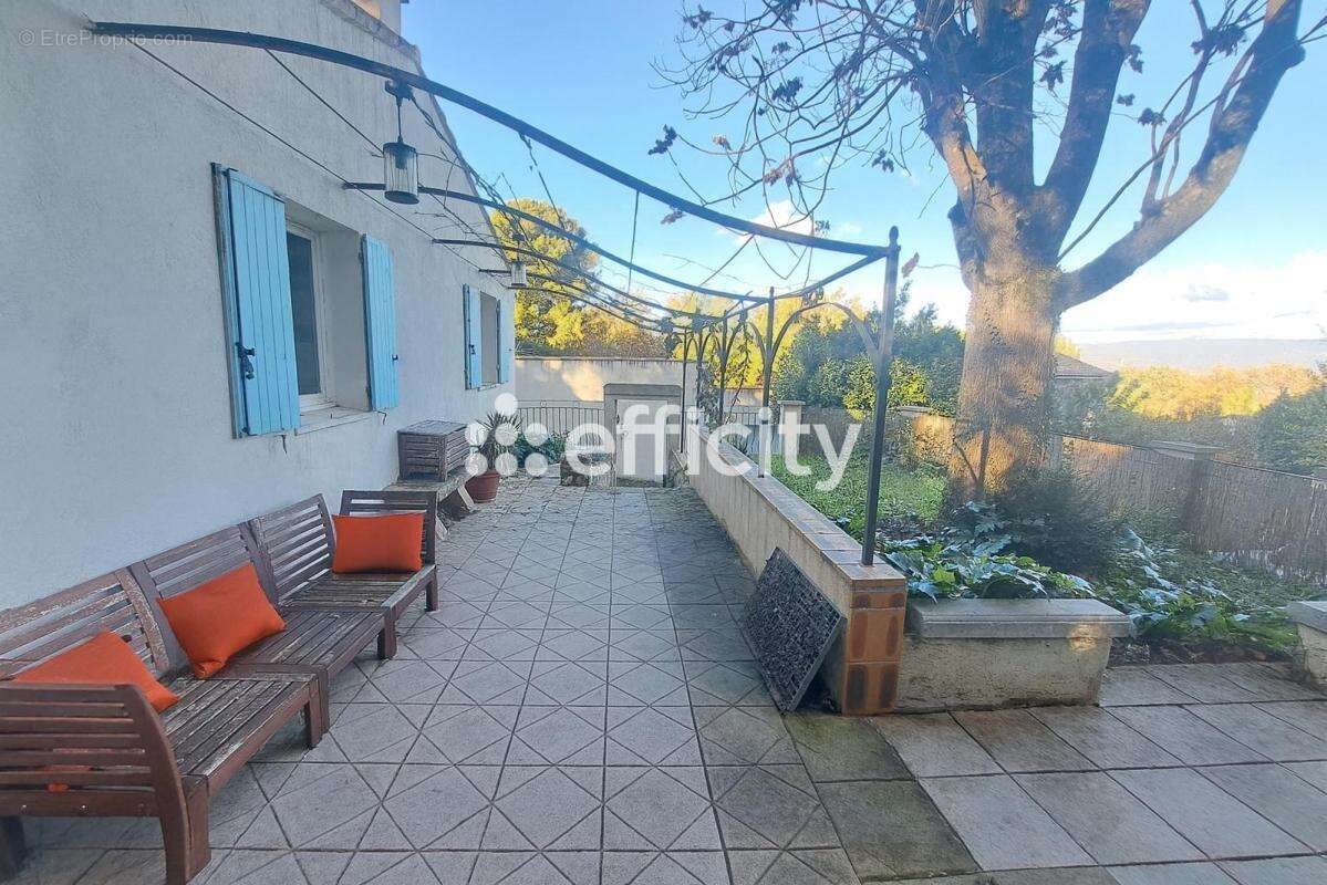 Maison à vendre, 170m², La Roque-d'Anthéron