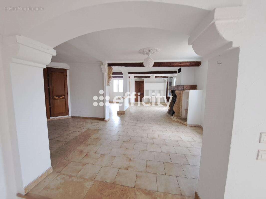 Maison à vendre, 170m², La Roque-d'Anthéron