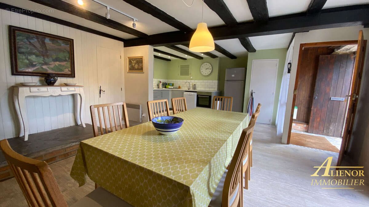 Maison à vendre, 155m², Saint-Front-la-Rivière
