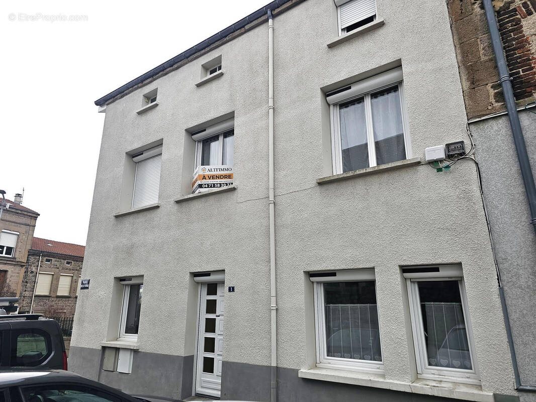 Maison à vendre, 103m², Saint-Just-Malmont