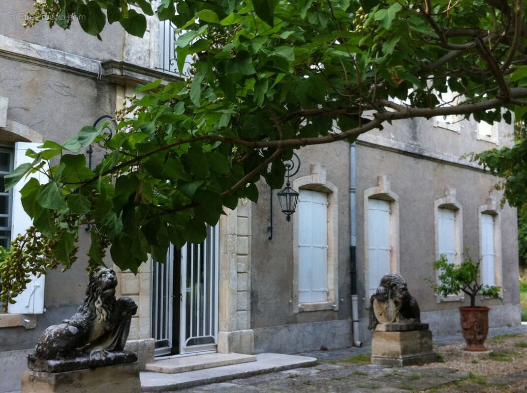 Maison à vendre, 413m², Caissargues