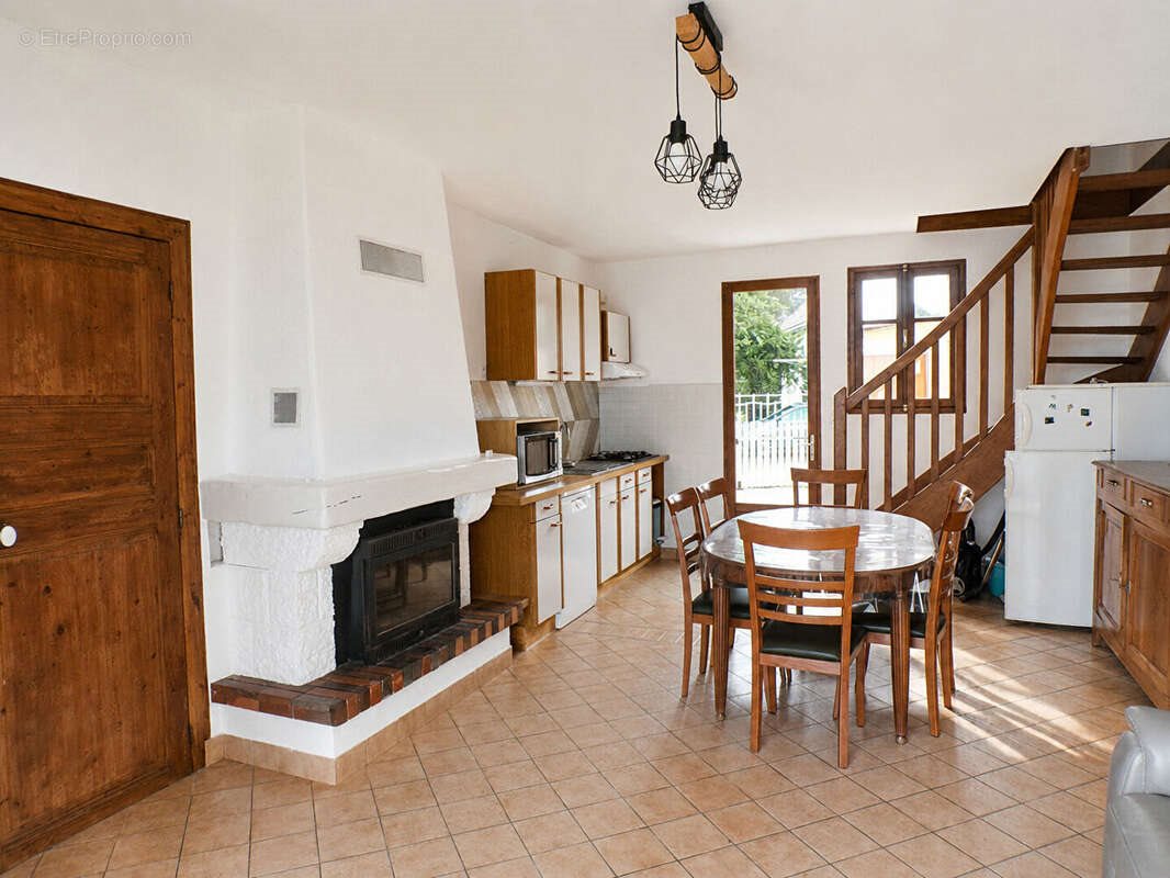 Maison à vendre, 61m², Saint-Michel-Chef-Chef