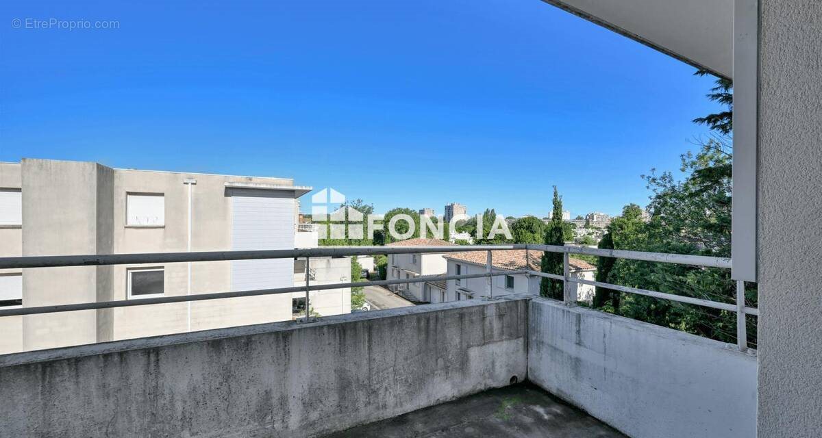 Appartement à vendre, 39m², Arles