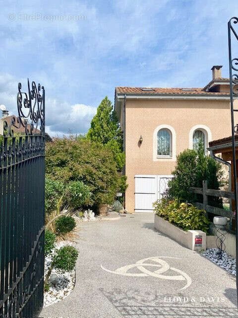 Maison à vendre, 150m², Saint-Martin-d'Hères