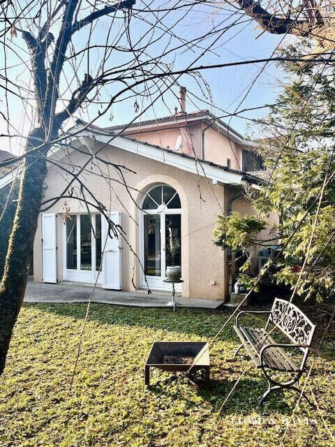 Maison à vendre, 150m², Saint-Martin-d'Hères